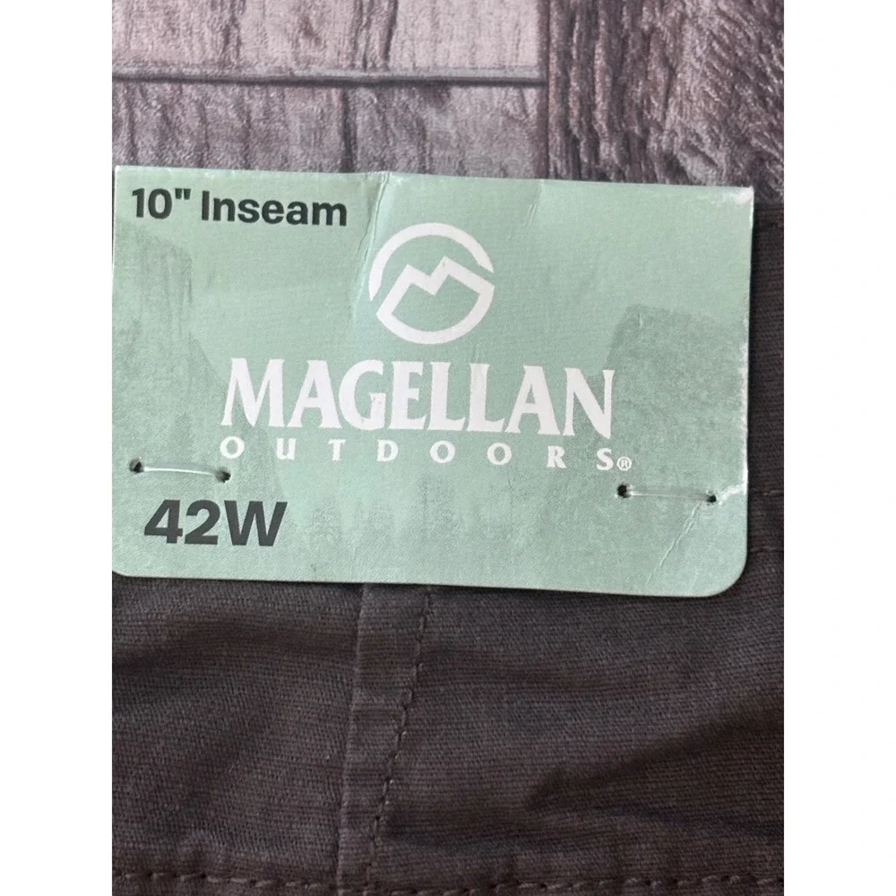 Magellan Outdoors Mens Hickory Canyon Cargo Shorts Slate‎ 42W Outdoor Fish Golf